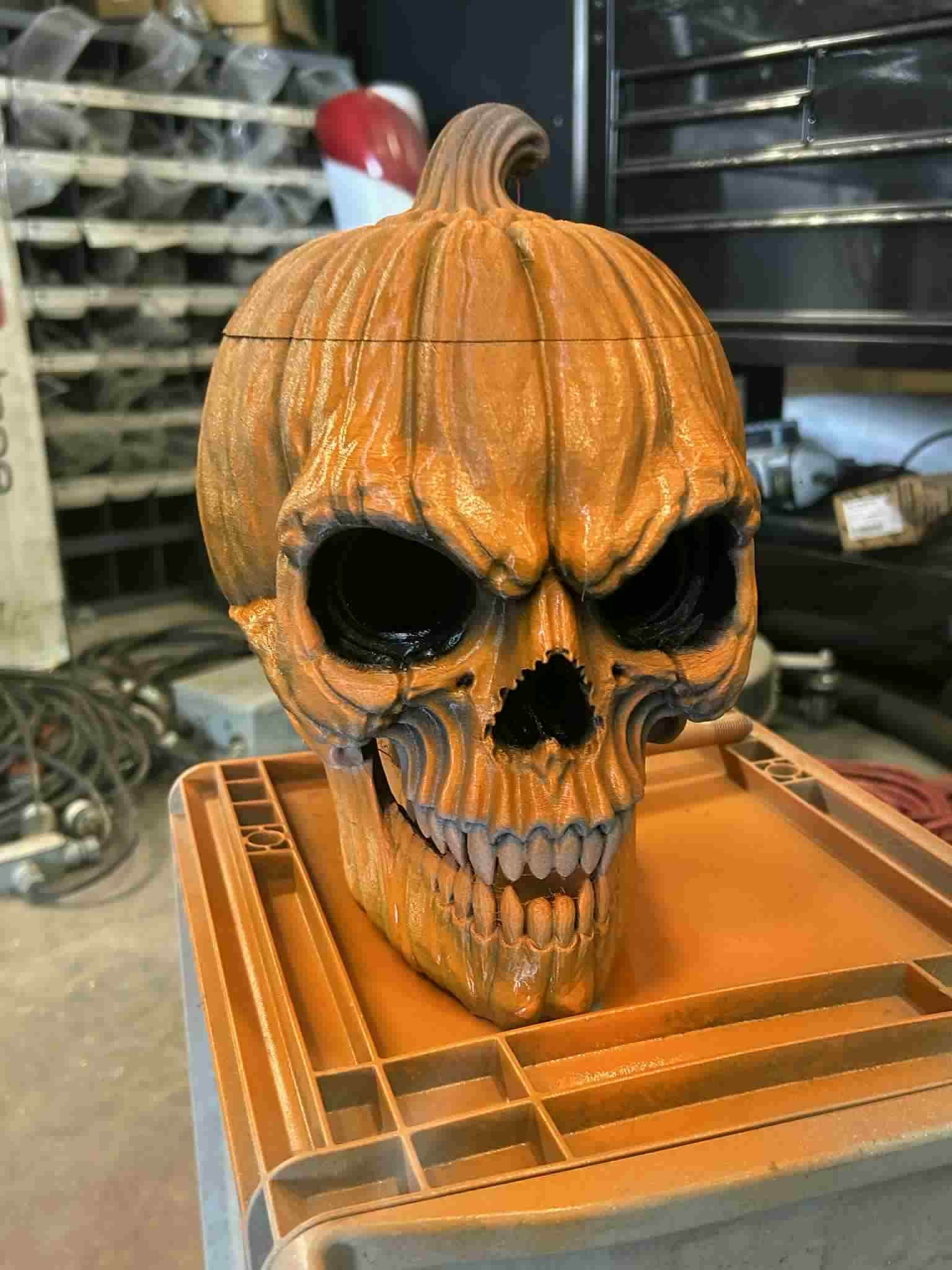 02817cbf-302c-476b-80d5-2dc08441cce0 Ocular Vox FX Ready-to-Run Animated Skull - Image 1